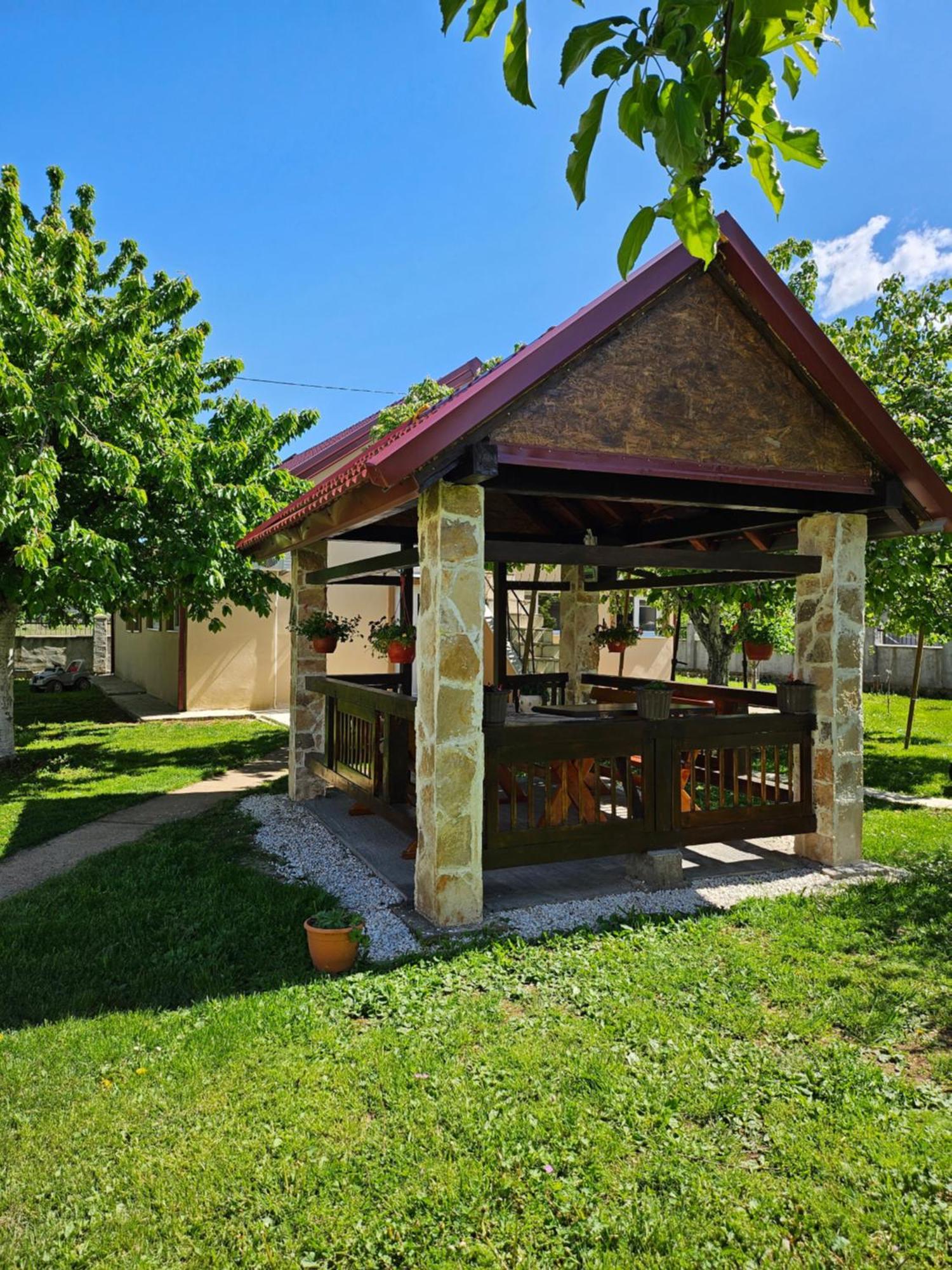 شقة Calm Nest Nikšić المظهر الخارجي الصورة
